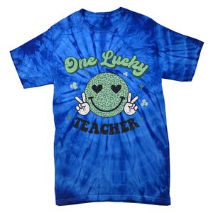 One Lucky Teacher Retro St Patrick’s Day School Appreciation Gift Tie-Dye T-Shirt