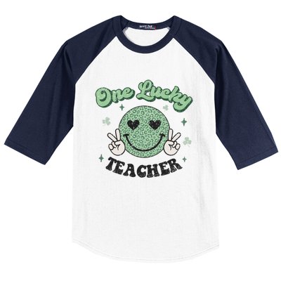 One Lucky Teacher Retro St Patrick’s Day School Appreciation Gift Baseball Sleeve Shirt