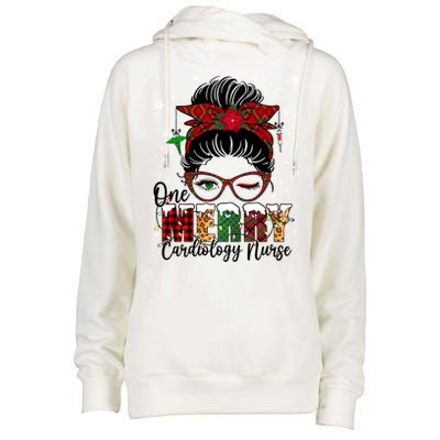 One Merry Cardiology Nurse Messy Bun Xmas Love Nurse Life Gift Womens Funnel Neck Pullover Hood