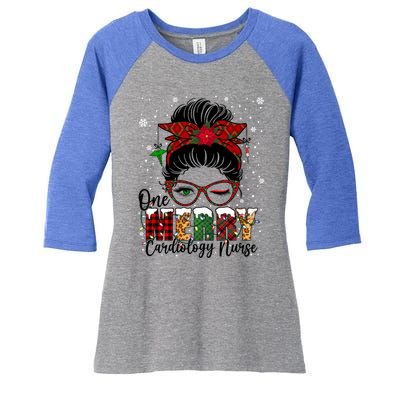 One Merry Cardiology Nurse Messy Bun Xmas Love Nurse Life Gift Women's Tri-Blend 3/4-Sleeve Raglan Shirt