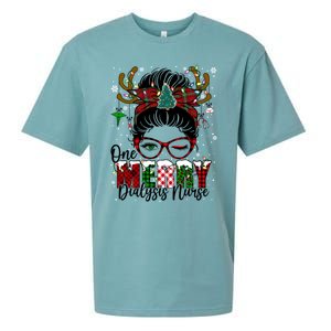 One Merry Dialysis Nurse Messy Bun Christmas Love Nurse Life Gift Sueded Cloud Jersey T-Shirt