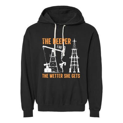 Oil Rig Drilling Lifestyle Oilfield Worker Hard Hat & Boots Garment-Dyed Fleece Hoodie