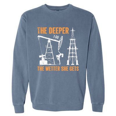 Oil Rig Drilling Lifestyle Oilfield Worker Hard Hat & Boots Garment-Dyed Sweatshirt