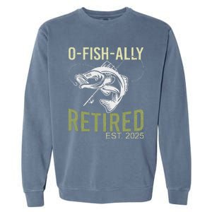 Ofishally Retired Est 2025 Fisherman Fishing Retirement Garment-Dyed Sweatshirt