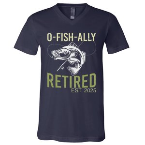 Ofishally Retired Est 2025 Fisherman Fishing Retirement V-Neck T-Shirt