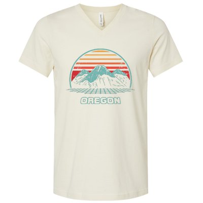 Oregon Retro Mountain Hiking 80s Style V-Neck T-Shirt