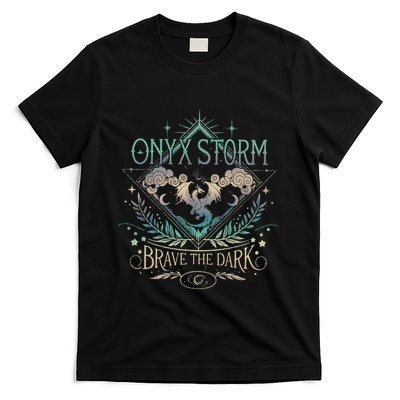 Onyx Storm Brave The Dark Fourth Wingg Basgiath War Collegee Swea T-Shirt
