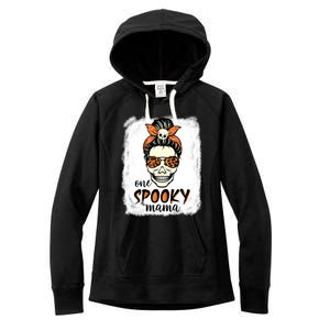 One Spooky Mama Gift Messy Bun Witch Mom Halloween Funny Gift Women's Fleece Hoodie