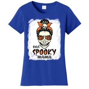 One Spooky Mama Gift Messy Bun Witch Mom Halloween Funny Gift Women's T-Shirt