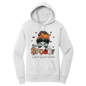 One Spooky School Social Worker Messy Bun Women Halloween Women's Pullover Hoodie