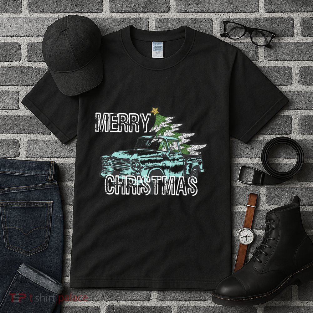 Old Truck Christmas Tree Vintage Merry Xmas Tall T-Shirt