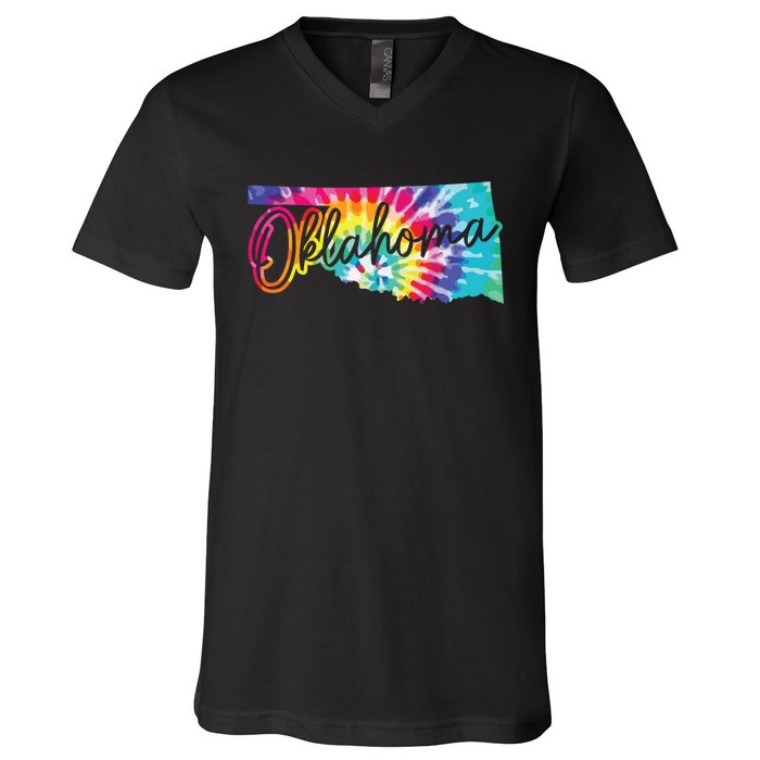 Oklahoma Tie Dye State Map Pride Hippie Vintage Retro V-Neck T-Shirt