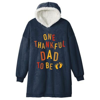 One Thankful Dad To Be Thanksgiving Pregnancy Announcement Hooded Wearable Blanket