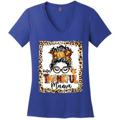 One Thankful Mama Messy Bun Fall Cute Thanksgiving Cool Gift Women's V-Neck T-Shirt