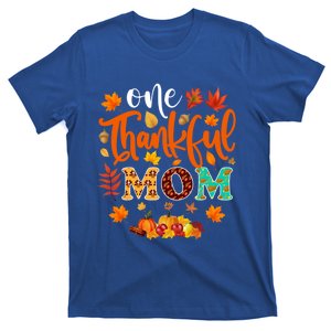 One Thankful Mom Cute Gift Funny Fall Autumn Thanksgiving Gift T-Shirt