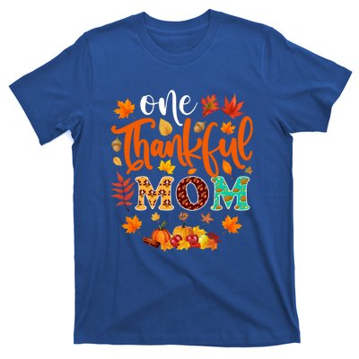 One Thankful Mom Cute Gift Funny Fall Autumn Thanksgiving Gift T-Shirt