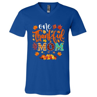 One Thankful Mom Cute Gift Funny Fall Autumn Thanksgiving Gift V-Neck T-Shirt