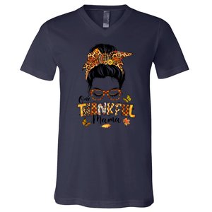 One Thankful Mama Funny Messy Bun Fall Autumn Thanksgiving V-Neck T-Shirt