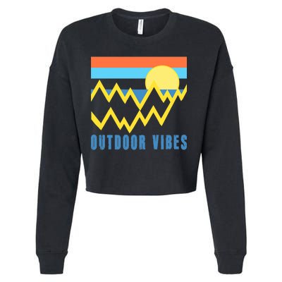 Outdoor Vibes Cropped Pullover Crew