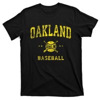 Oakland Vintage Baseball Throwback Retro Design T-Shirt