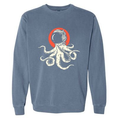 Octopus With Astronaut Helmet Illustration Graphic Cool Gift Garment-Dyed Sweatshirt