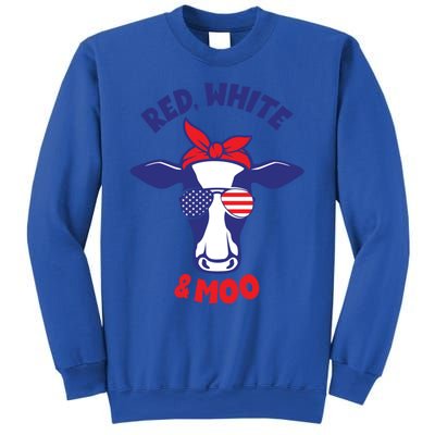 Patriotic 4th Of July Tee Red White And Moo Patriotic Cow Meaningful Gift Sweatshirt