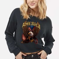 Patriotic America Design With Eagle And American Flag Cropped Pullover Crew