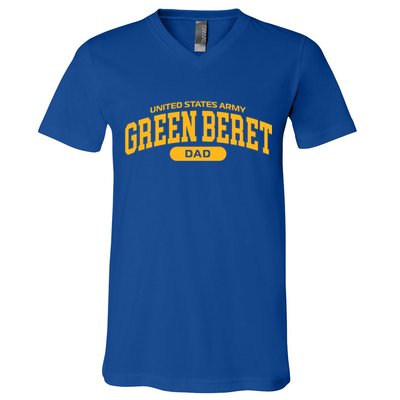 Proud Army Green Beret Dad Meaningful Gift V-Neck T-Shirt