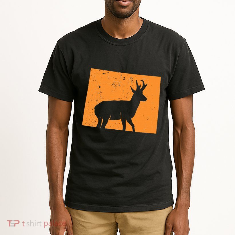Pronghorn Antelope Hunting In Wyoming. Tall T-Shirt