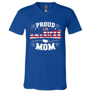 Proud American Mom Flag Usa 4th Of July Patriotic Mom Gift V-Neck T-Shirt