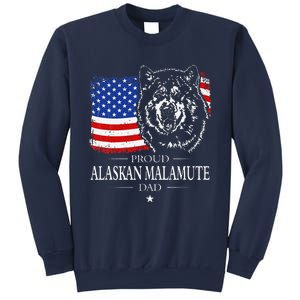 Proud Alaskan Malamute Dad American Flag Patriotic Dog Gift Sweatshirt