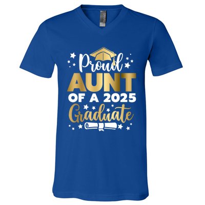 Proud Aunt Of A 2025 Graduate Auntie Senior 2025 Cute Gift V-Neck T-Shirt