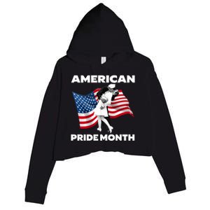 Patriotic American Pride Month Classic Wwii Soldier Kissing Nurse Crop Fleece Hoodie