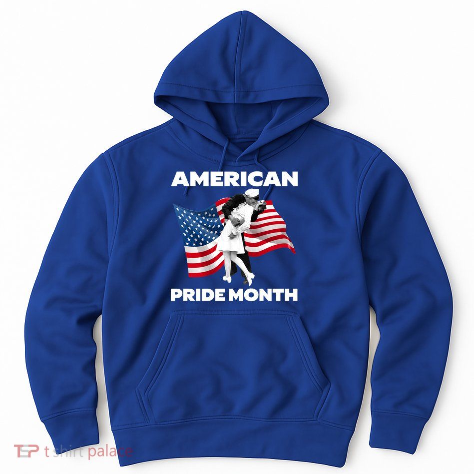Patriotic American Pride Month Classic Wwii Soldier Kissing Nurse Hoodie