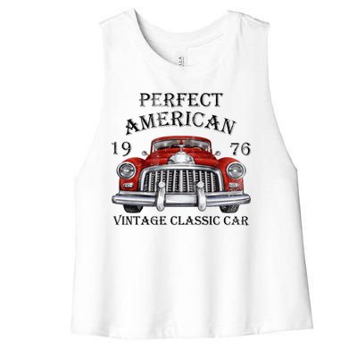 Perfect American Vintage Classic Car 1976 Women's Racerback Cropped Tank