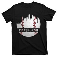 Pittsburgh Baseball Cityscape Distressed Novelty Pirate Gift T-Shirt