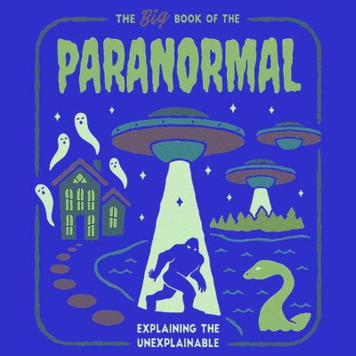 Paranormal Bigfoot Ghosts Aliens Sasquatch UFO Halloween T-Shirt