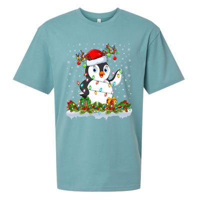 Penguin Bird Lover Xmas Lighting Santa Penguin Christmas Gift Sueded Cloud Jersey T-Shirt