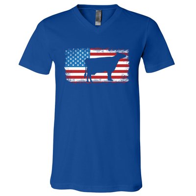 Patriotic Cow American Flag Usa July 4th Distressed Retro Gift V-Neck T-Shirt