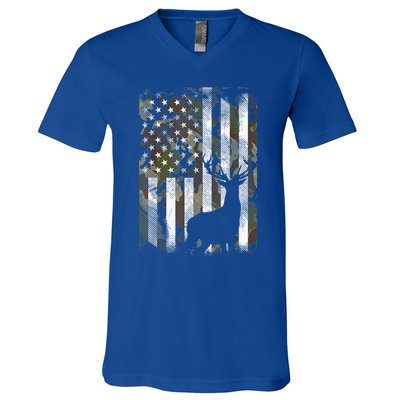 Patriotic Camo American Flag Deer Hunter Hunting Gift V-Neck T-Shirt