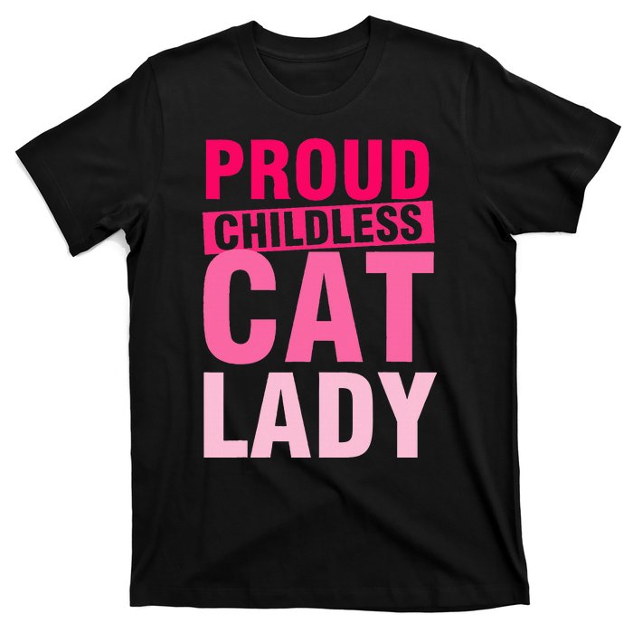 Proud Childless Cat Lady Vintage Design T-Shirt