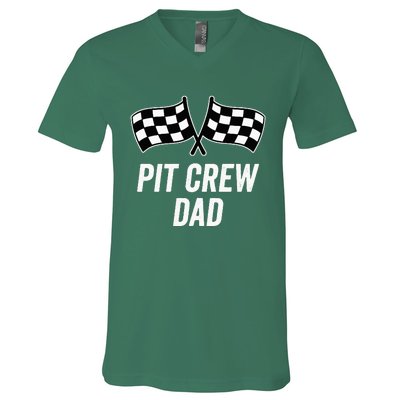 Pit Crew Dad Checkered Flag Hosting Race Car Birthday Partie V-Neck T-Shirt