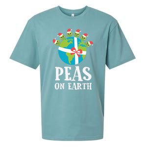 Pun Christmas Sayings Peas On Earth Funny Xmas Gift Sueded Cloud Jersey T-Shirt