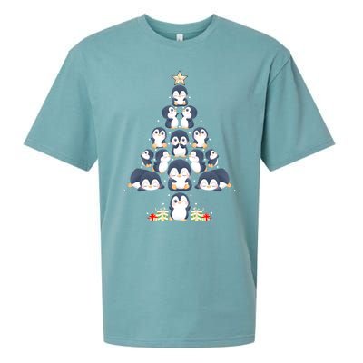 Penguin Christmas Tree Lights Santa Hat Penguin Lover Xmas Gift Sueded Cloud Jersey T-Shirt