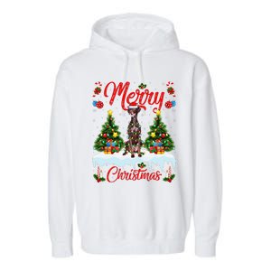 Pointing Dog Merry Christmas Tree Lighting Pointing Dog Xmas Garment-Dyed Fleece Hoodie