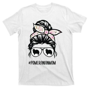 Pomeranian dog mom messy bun hair glasses pom mom dog T-Shirt