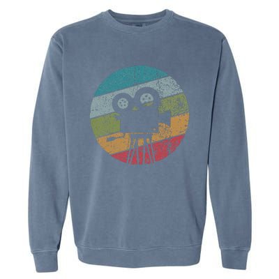 Photographer Director Vintage Camera Retro Photography Garment-Dyed Sweatshirt