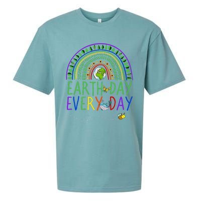 Pretty Earth Day Every Day Rainbow With Trees Earth Day Sueded Cloud Jersey T-Shirt