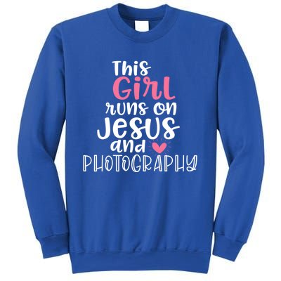 Photographer Funny Gift For Teen Girls Jesus And Photography Gift Sweatshirt