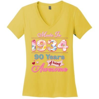 Pink Floral Made In 1934 90 Years Of Being Awesome Birthday Women's V-Neck T-Shirt